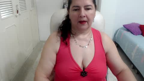 leonela   online show from April 12, 7:55 am