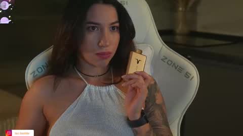 Leora online show from September 12, 4:58 pm