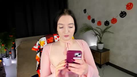 Lesley online show from October 29, 8:18 am