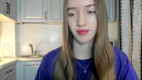  LESLIE   online show from November 22, 1:36 pm