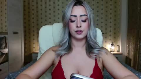 Snapshot of leslie_secret chatting on October 17, 9:07 pm leslie_secret online show from October 17, 9:07 pm