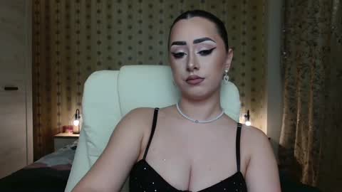 Snapshot of leslie_secret chatting on January 26, 12:16 am leslie_secret online show from January 26, 12:16 am