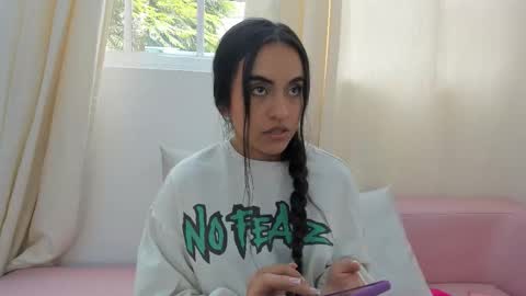 LeslieBush online show from November 7, 3:28 pm