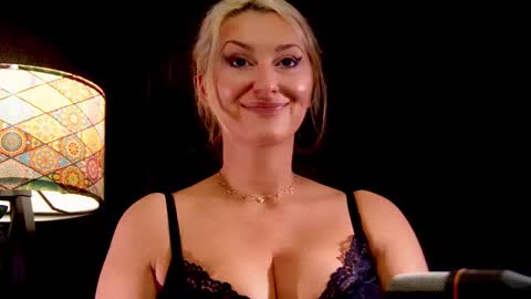 leticiareys online show from November 6, 5:52 pm