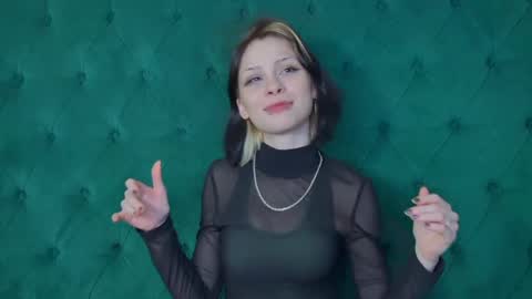 LexaWilds online show from April 29, 5:30 pm