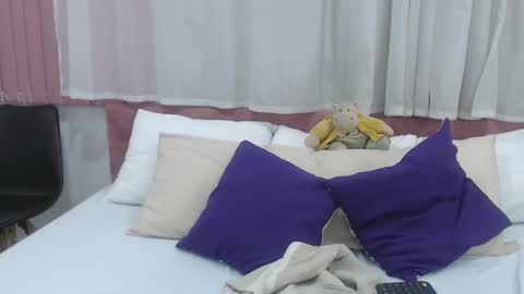 Gabrielle online show from February 15, 4:03 am