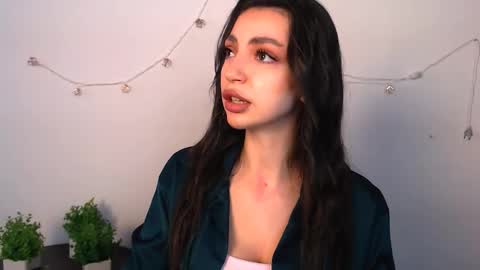 Alexia online show from March 8, 1:48 pm