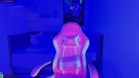 Lexi GTM2 MonWedThurSatSun 1000am-400pm online show from November 29, 1:42 am