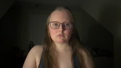 lexie online show from February 12, 7:13 am