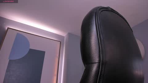 Lexie  online show from April 2, 6:05 pm