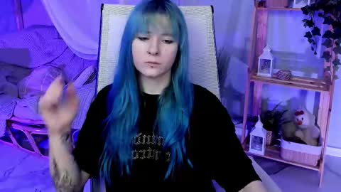 Snapshot of lexiwenford chatting on October 8, 3:22 am Lexi Wenford NO NUDE GODDESS online show from October 8, 3:22 am
