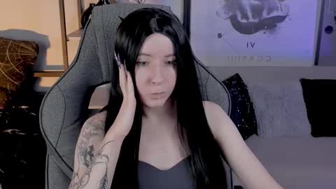Snapshot of lexiwenford chatting on October 14, 2:47 am Lexi Wenford NO NUDE GODDESS online show from October 14, 2:47 am