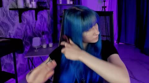 Snapshot of lexiwenford chatting on September 18, 3:05 am Lexi Wenford NO NUDE GODDESS online show from September 18, 3:05 am