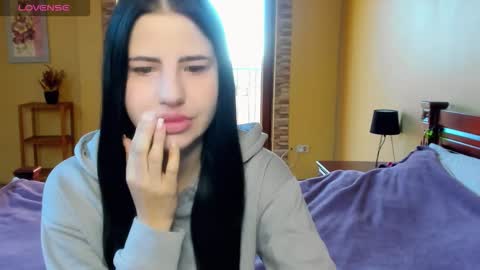 lexyswett online show from October 27, 7:15 am