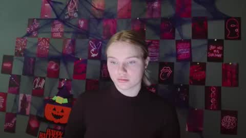 Leyla online show from October 22, 6:29 am