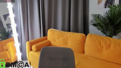 leylamirage online show from April 11, 12:20 pm