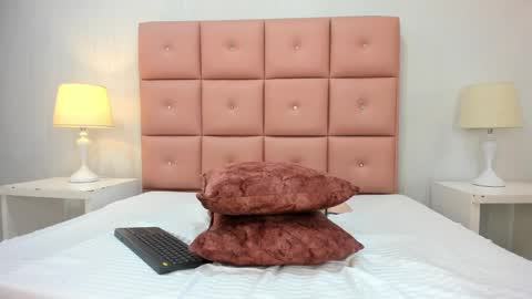 lhiamfitt online show from January 9, 5:00 pm