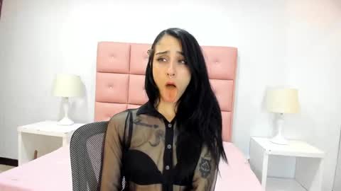 lhiamfitt online show from January 26, 6:07 am