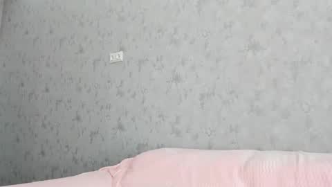 Snapshot of lia1243756 chatting on October 14, 7:33 am LEANNAA online show from October 14, 7:33 am