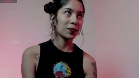 Snapshot of lia__summer chatting on December 21, 6:55 pm lia__summer online show from December 21, 6:55 pm