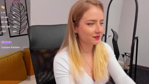 Lia online show from May 4, 2:26 am