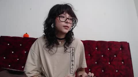 Lia online show from November 5, 9:09 pm