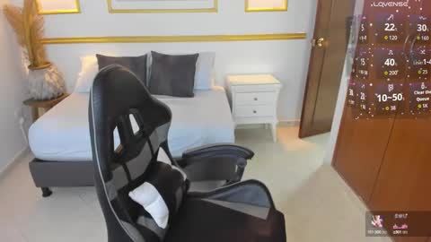 Snapshot of lia_sexx19 chatting on October 1, 3:11 am Lia online show from October 1, 3:11 am