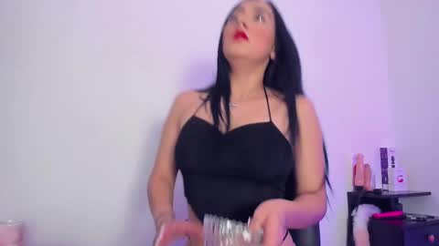 Snapshot of lia_sharlote chatting on March 3, 6:31 am Sharlote online show from March 3, 6:31 am