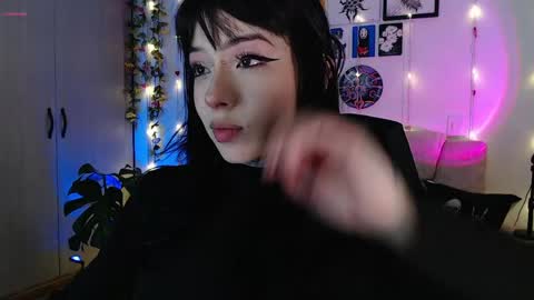 Liaa  online show from April 13, 1:51 am