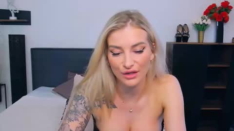 Lia online show from March 25, 12:52 pm