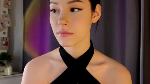 Snapshot of liaglamour chatting on December 6, 8:26 am Lia online show from December 6, 8:26 am