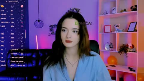 Little Liana  online show from April 11, 7:06 pm