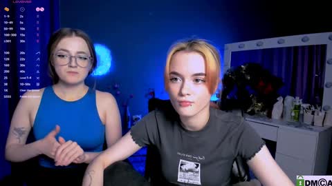 Snapshot of liana_kisses chatting on January 30, 8:42 pm Little Liana online show from January 30, 8:42 pm