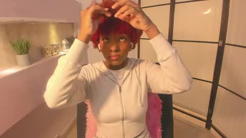 LiannaDixon online show from January 5, 4:06 pm