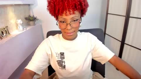 LiannaDixon online show from December 30, 1:58 pm