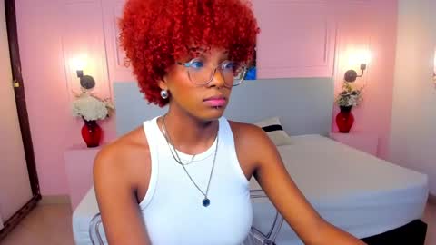 LiannaDixon online show from January 27, 1:52 pm