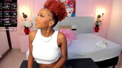 LiannaDixon online show from February 7, 1:11 pm