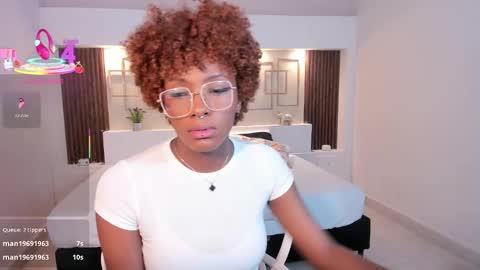 LiannaDixon online show from October 9, 9:08 pm