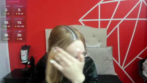 Lia Roberts online show from January 10, 12:04 pm