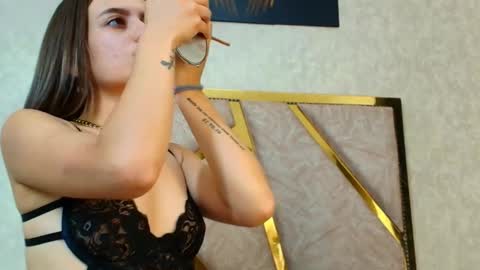 liaross online show from January 9, 3:04 am