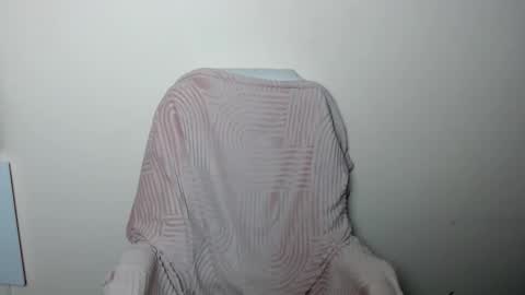 Lia online show from March 18, 1:27 pm