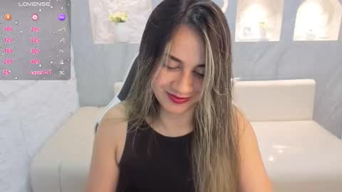 Online 800 to 1400 online show from November 14, 1:44 pm