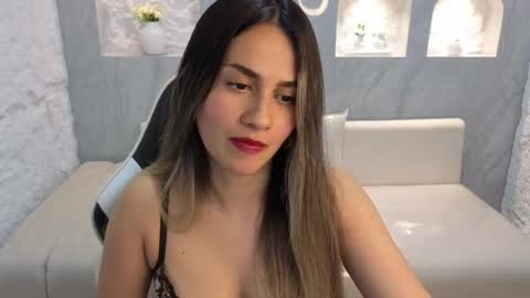 Online 800 to 1400 online show from December 5, 2:29 pm