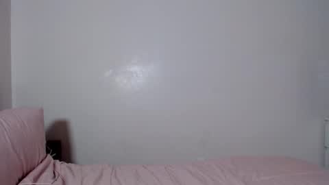 liatalian online show from March 8, 3:10 am