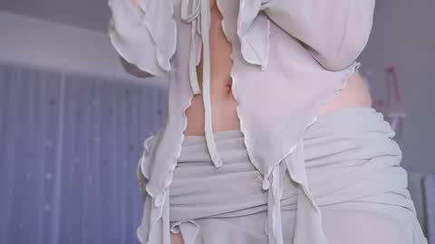 Lia online show from May 18, 4:07 am