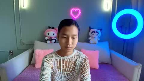 Lihn Pham online show from November 30, 3:43 am