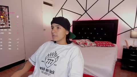 liiam_smith_ online show from January 15, 11:53 am