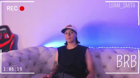 liiam_smith_ online show from March 10, 11:45 am