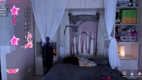         online show from October 28, 11:49 am