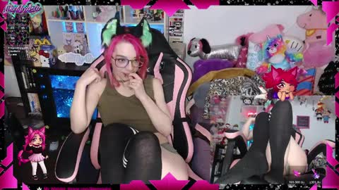 LikeMyAshe online show from April 9, 1:27 pm